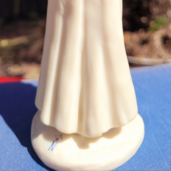 Vintage 80's Florence original Giuseppe Armani girl sculpture first communion - Picture 9 of 16